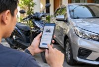 pengecekan pajak kendaraan bermotor secara online melalui smartphone.(Ilustrasi )