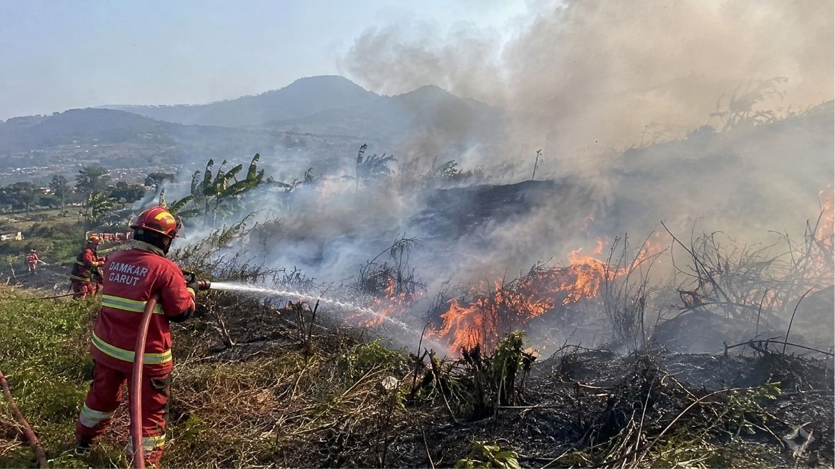 Kebakaran lahan di Kabupaten Garut mencapai 325 kejadian hingga 29 September 2026.
