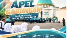 Ketua Pembina YDHIG Dr. H. Hadiat menyampaikan arahan dalam apel gabungan IKKHG sekaligus apel perdana mahasiswa baru Tahun Akademik 2026/2027.