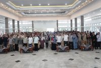 Bupati Garut Abdusy Syakur Amin melepas peserta KKN-Gradasi 2026 di Pendopo Kabupaten Garut, Jumat, 18 September 2026.