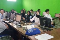 SMK Muhammadiyah Garut membuka pelatihan Office Advance gratis bagi alumni, khususnya alumni yang belum bekerja.