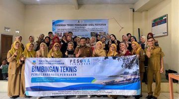 Dinas Perikanan dan Peternakan Kabupaten Garut memberikan bimbingan teknis pengolahan produk perikanan kepada kelompok wanita di Desa Balewangi, Kecamatan Cisurupan.