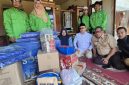 H. Aceng Malki menyalurkan santunan kepada korban kebakaran di Desa Cigedug, Garut, 14 September 2026.