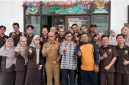 Sekda Kabupaten Garut Nurdin Yana saat melakukan kunjungan kerja ke kantor Baznas Garut, Selasa (20/10/2026).