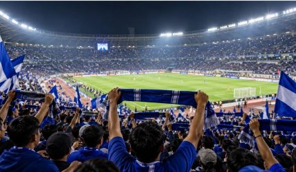 Beckham Putra Nugraha, gelandang Persib Bandung, menjelang pertandingan melawan Persik Kediri.