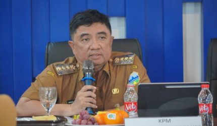 Bupati Garut meninjau penanganan kebakaran di TPA Pasir Bajing