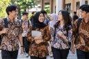 Hari Batik Nasional diperingati setiap 2 Oktober sebagai momentum menjaga dan melestarikan batik Indonesia