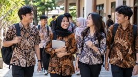 Hari Batik Nasional diperingati setiap 2 Oktober sebagai momentum menjaga dan melestarikan batik Indonesia