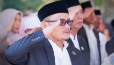 Wakil Ketua DPRD Kabupaten Garut, H. Subhan Fahmi, mengikuti upacara peringatan Hari Santri Nasional 2026 di Alun-Alun Garut, 22 Oktober 2026.