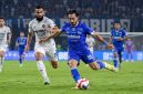 Ilustrasi Persib Bandung dan Dewa United berbagi poin setelah bermain imbang 2-2.