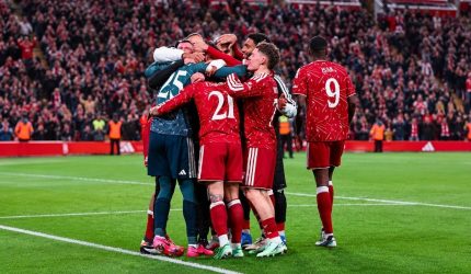 Pertandingan Liverpool FC melawan Chelsea FC pada putaran keempat Carabao Cup 2026/2027 di Anfield.