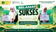 Qisti Fadhilah dan Marsela Azzahra meraih Juara 3 Syarhil Qur’an dalam rangkaian peringatan Maulid Nabi Muhammad SAW 1448 H.