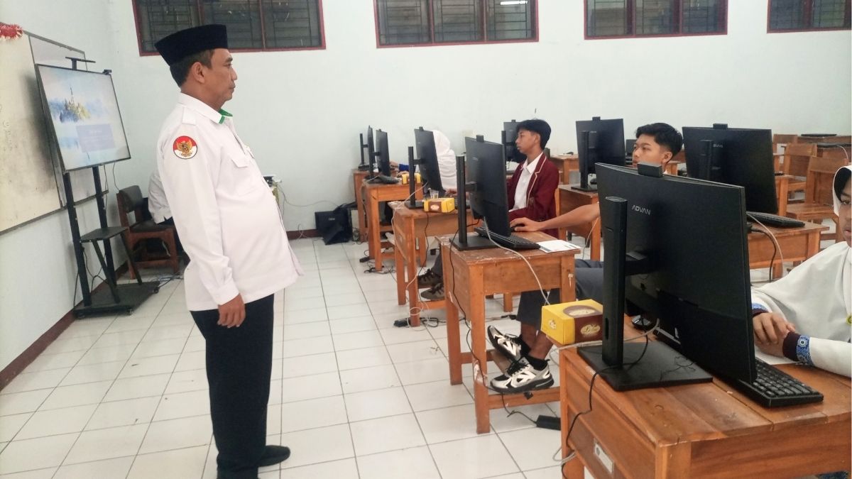 Dua siswa MAN 1 Garut mewakili bidang ekonomi dan biologi dalam OMI tingkat Provinsi Jawa Barat 2026
