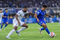 Ilustrasi pertandingan Persib Bandung menjelang menghadapi Dewa United.