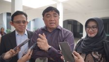Bupati Garut menjelaskan mengenai penataan kepesertaan jaminan kesehatan di RSUD dr. Slamet Garut, Jumat (9/10/2026).
