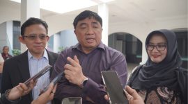  Bupati Garut menjelaskan mengenai penataan kepesertaan jaminan kesehatan di  RSUD dr. Slamet Garut, Jumat (9/10/2026).