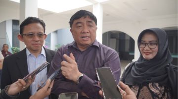  Bupati Garut menjelaskan mengenai penataan kepesertaan jaminan kesehatan di  RSUD dr. Slamet Garut, Jumat (9/10/2026).