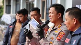 Polres Garut mengungkap kasus pencurian disertai ancaman senjata tajam di Jalan Cimanuk, Kecamatan Tarogong Kidul.