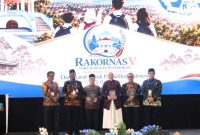Wamendikdasmen Atip Latipulhayat menyampaikan arahan saat pembukaan Rakornas V Forum Dewan Pendidikan Kabupaten/Kota se-Indonesia di Hotel Harmoni Garut, Oktober 2026. Sesuaikan dengan tanggal dan momen yang terlihat dalam foto asli.