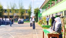 Upacara Hari Kesaktian Pancasila berlangsung di lapangan SMK Muhammadiyah Garut, Kamis, 1 Oktober 2026
